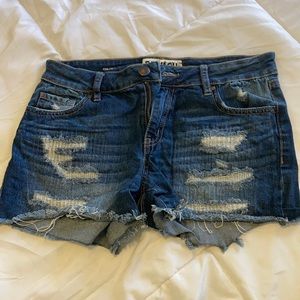Woman’s Jean shorts